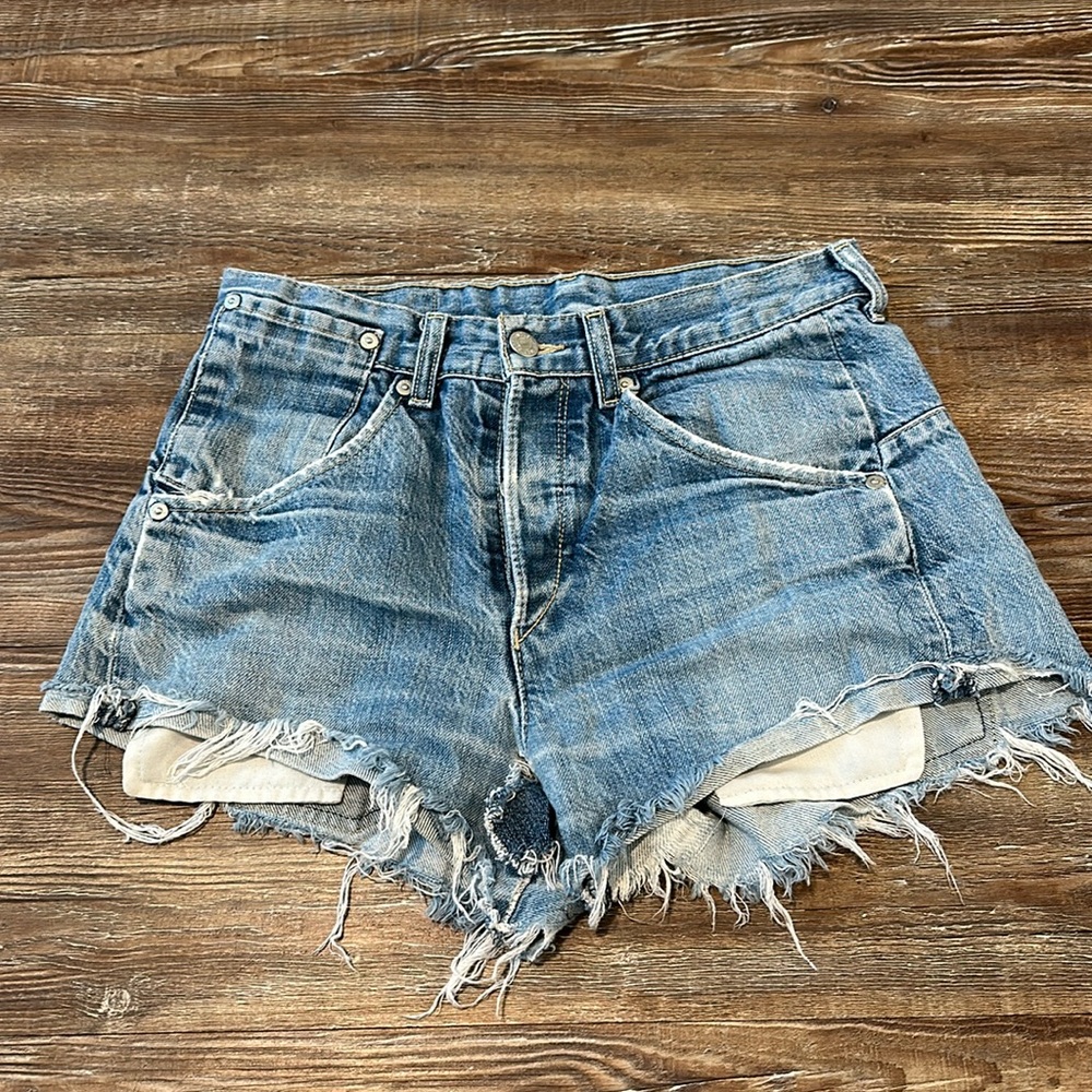 Vintage Levi’s shorts